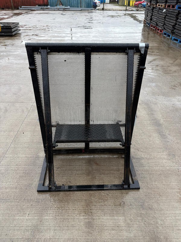 Steel pit barriers for sale Steel pit barriers for sale