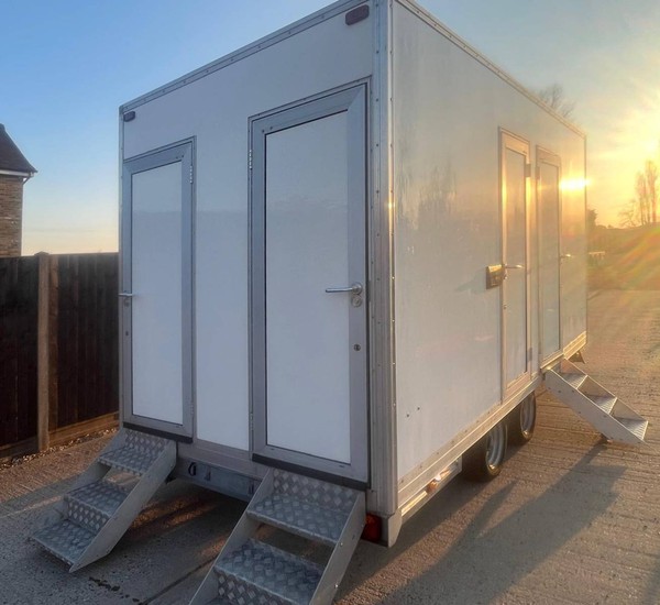 Large 7 bay toilet trailer for sale