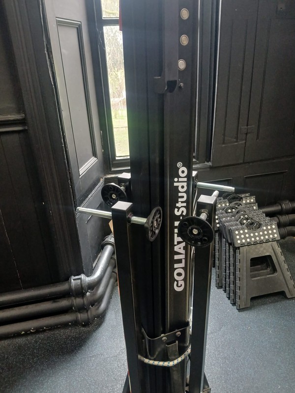 Goliath Studio lighting stand
