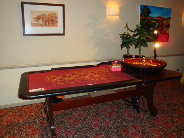 Roulette Tables with full size wheel for sale