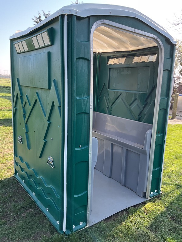 Secondhand 6 Man Open Ended Urinal