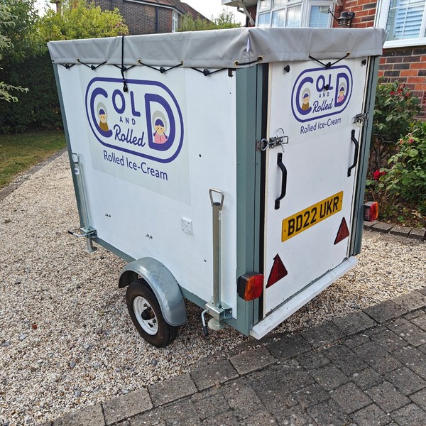 Box trailer for Rolled Ice Cream Machine