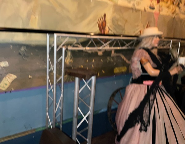 Secondhand 8’ Wide x 4’ High DJ Truss