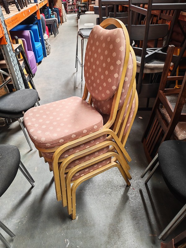 100 used Stacking aluminium Banquet chairs