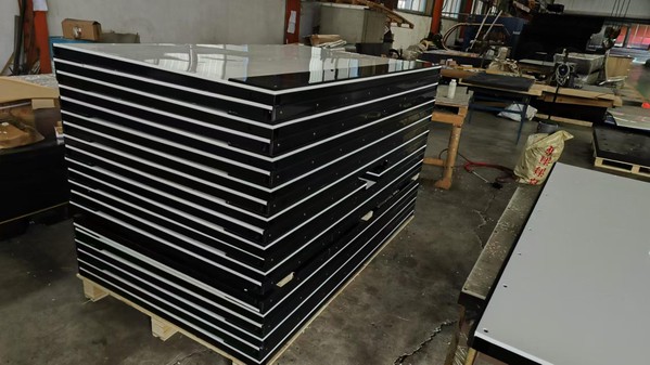 15m x 25m Roller Rink