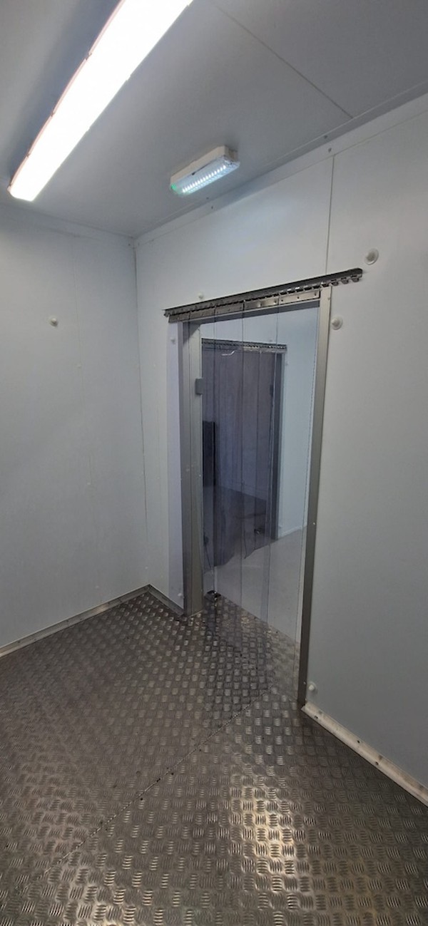 Dual Chiller and Freezer Cold Rooms - Lancaster, Lancashire 5