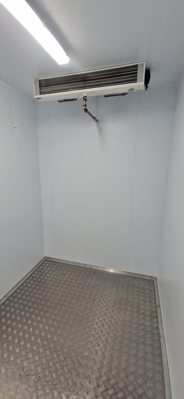 Dual Chiller and Freezer Cold Rooms - Lancaster, Lancashire 3