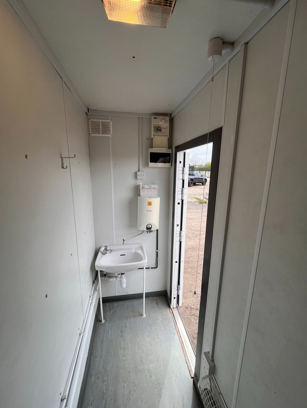 2+1 Toilet Cabin