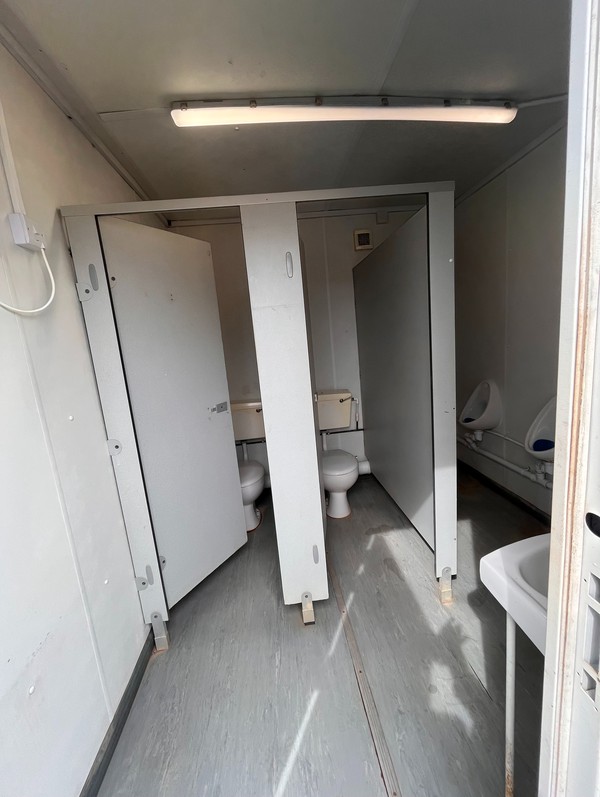 Used 2+1 Toilet Cabin