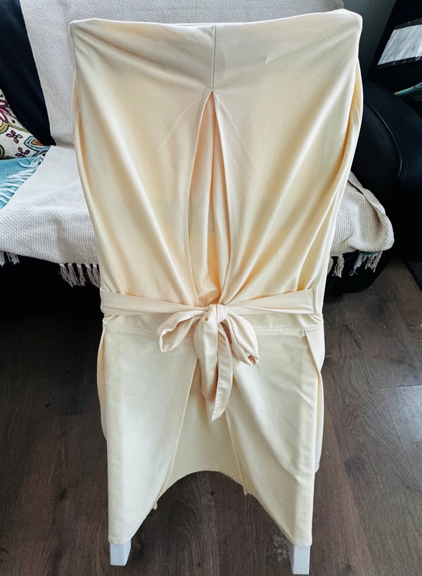 63x Cream Chair Covers & White Sashes