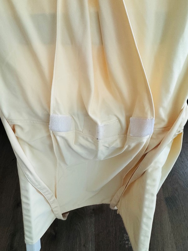 Used 63x Cream Chair Covers & White Sashes