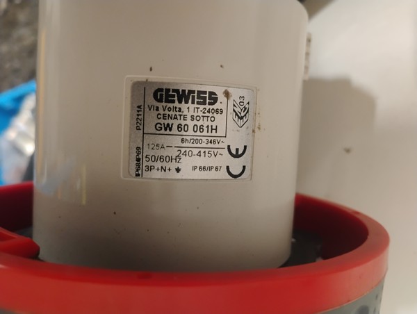 3Ph 125a Neutral and earth 415v 3Ph 125a Neutral and earth 415v