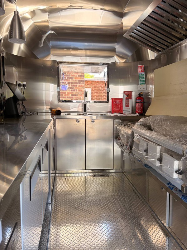 Fully fitted catering tailer