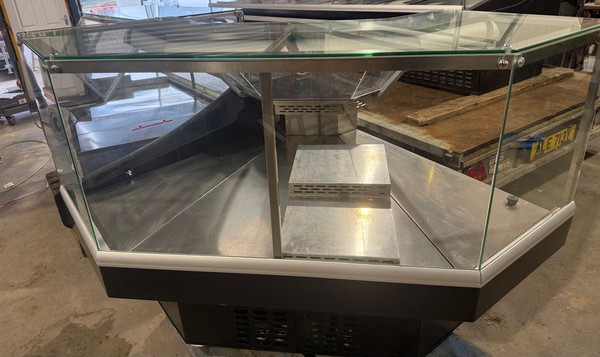 Secondhand Used Bolarus Counter Display Fridge