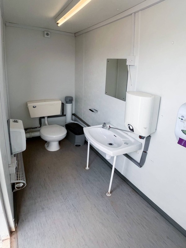 Single ladies toilet