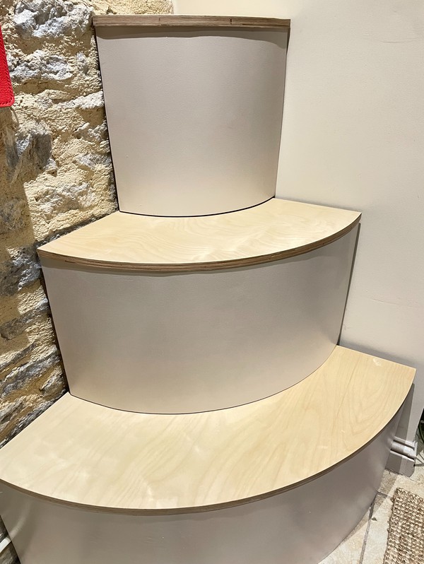 Used 3x Curved Corner Display Units For Sale