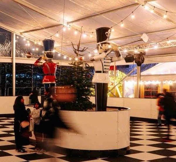 9ft Christmas Toy Soldiers