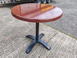 70cm round tables for outside