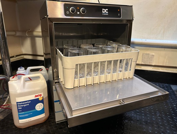 Secondhand DC EG40 Glasswasher Secondhand DC EG40 Glasswasher