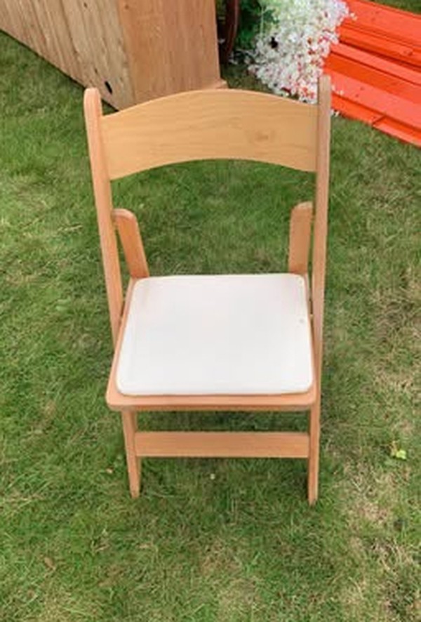 71x Padded Folding Chairs For Sale 71x Padded Folding Chairs For Sale