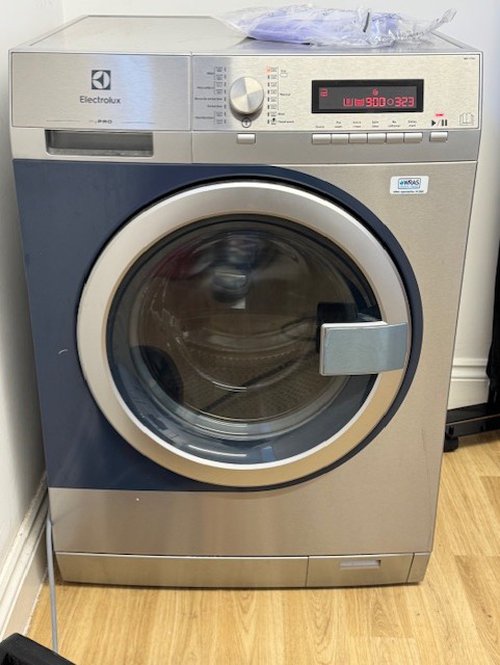 8kg Electrolux myPRO Commercial Washing Machine