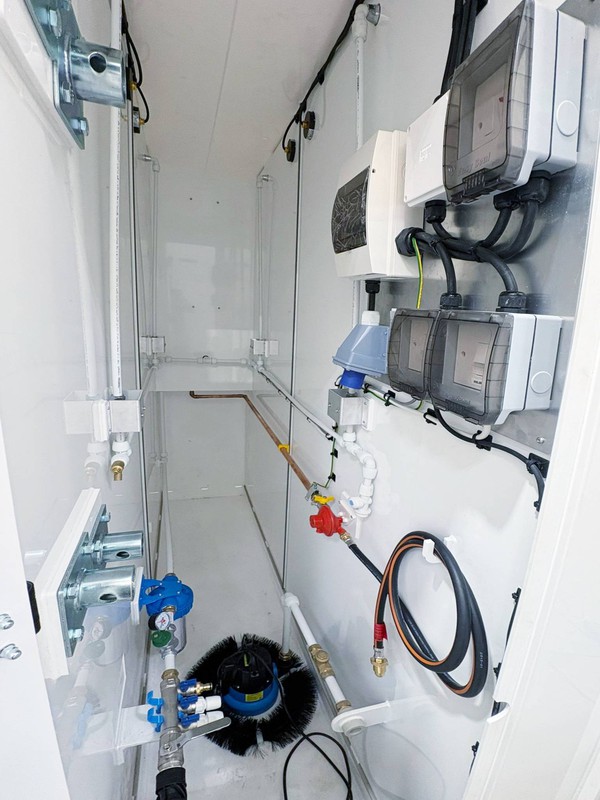 Sower unit service cupboard