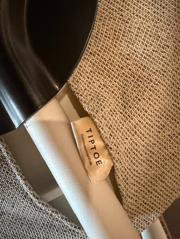 10x White 12x Black Cafe Chairs