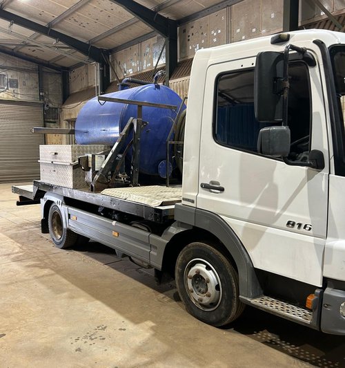 Secondhand Used Mercedes Toilet Service Truck For Sale