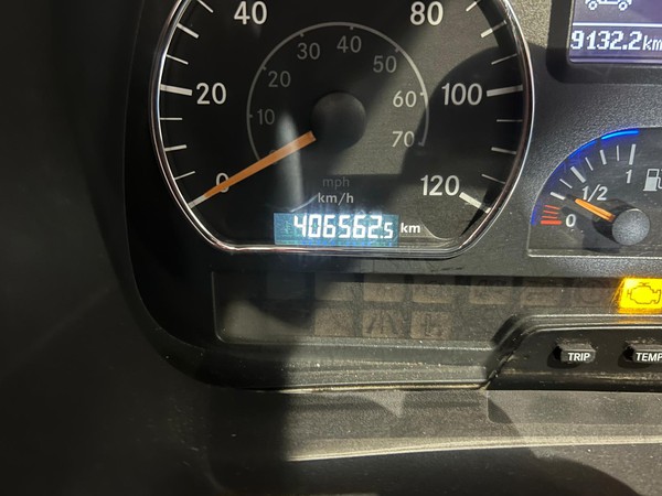 Mercedes 7.5t Toilet Truck