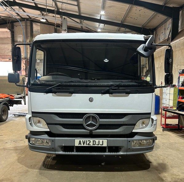 Secondhand Mercedes Toilet Service Truck For Sale