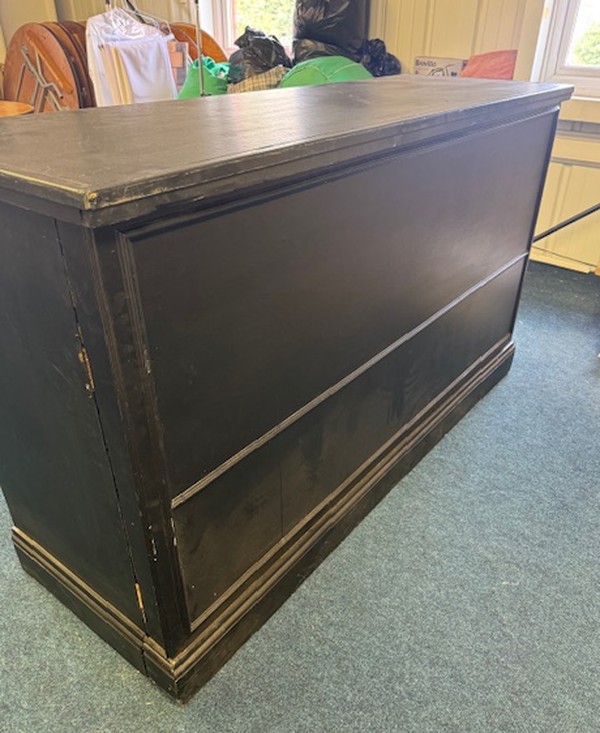 Secondhand 6ft Wide Chalkboard Bar