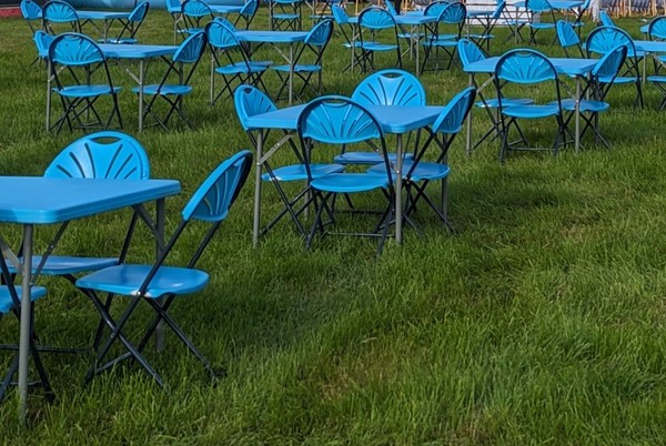 200x Blue Folding Tables
