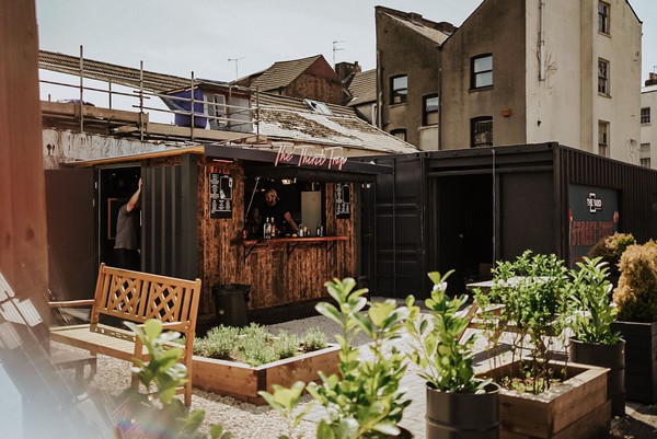 Bar cabin / container for sale