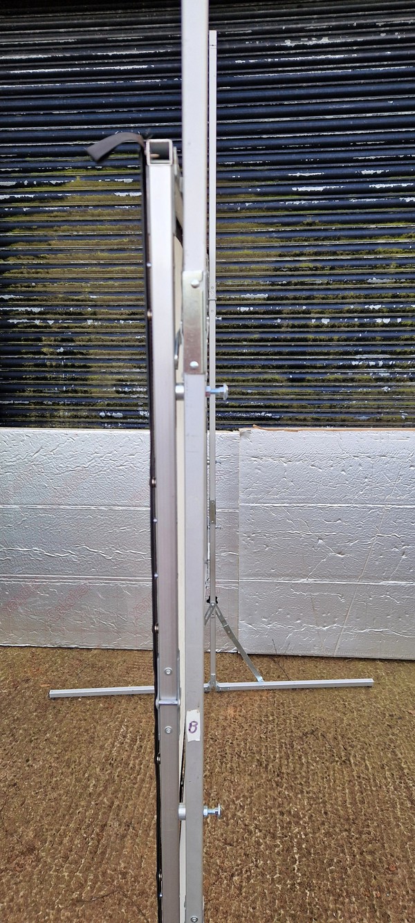 Da-Lite 6ft x 4.5ft Projector Screen For Sale