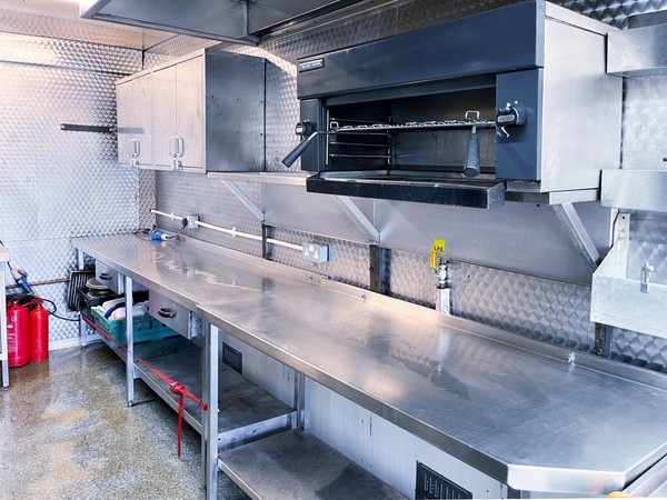 Mobile catering truck for sale