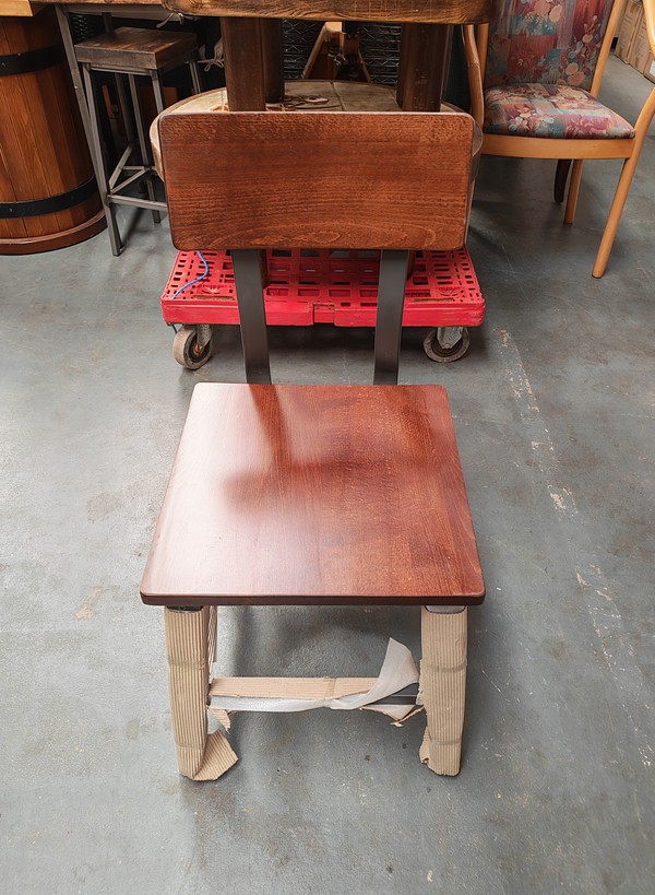 26x Metal Frame Oak Chairs For Sale