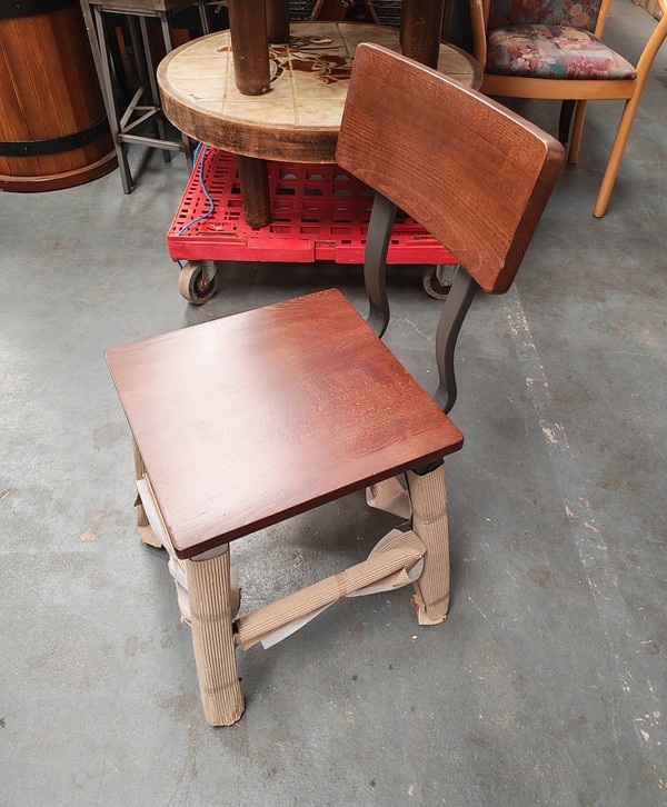 New 26x Metal Frame Oak Chairs
