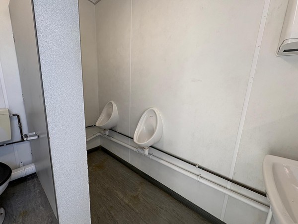 Secondhand 12ft x 9ft 2+1 Toilet Block Cabin