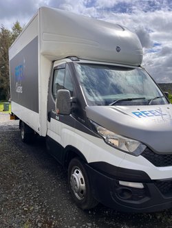 Secondhand Used Iveco Daily 3.5t Van With Tail Lift For Sale