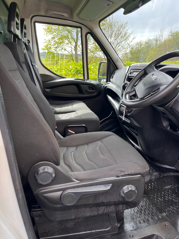 Secondhand Iveco Daily 3.5t Van With Tail Lift