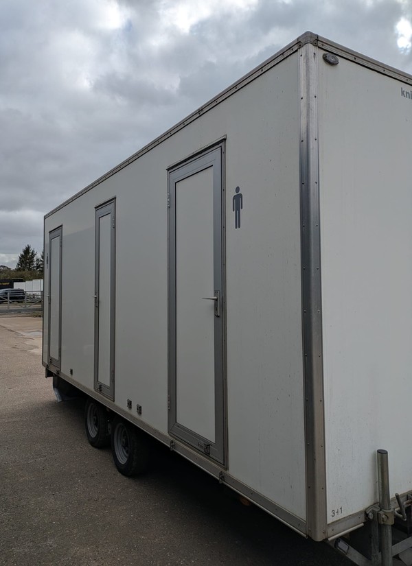 Secondhand Pea Green 3+1 Toilet Trailer For Sale