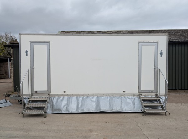 Secondhand Used Pea Green 3+1 Toilet Trailer For Sale