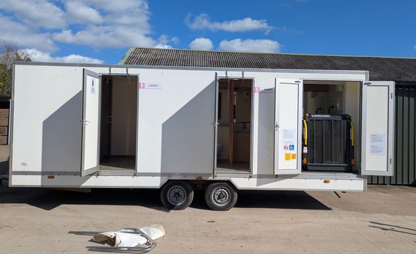 Used 3+1 And Disabled Toilet Trailer For Sale
