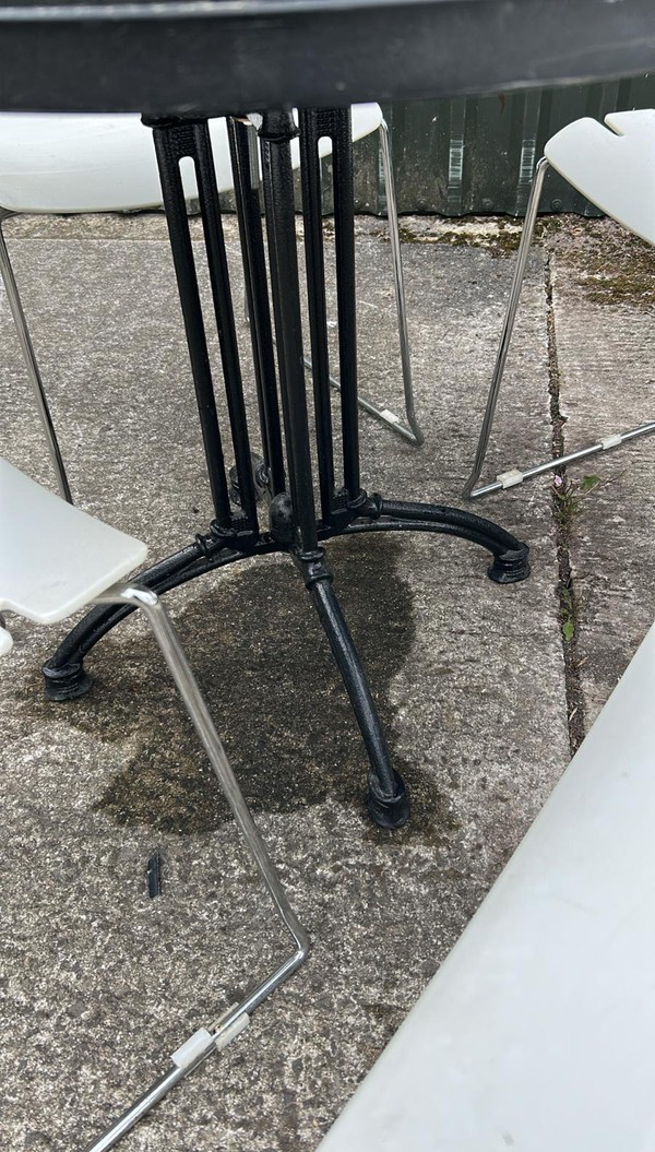 Secondhand Black Cafe Table And 4 White Chair Sets