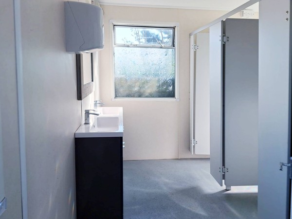 3 + 2 Toilet cabin with shower for sale