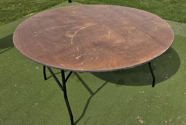 Plywood 5ft round table for sale