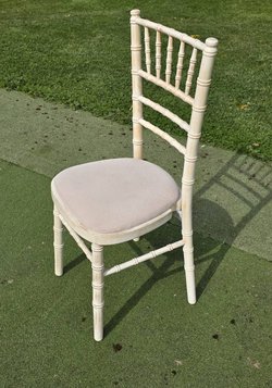 16x Chiavari banqueting chairs
