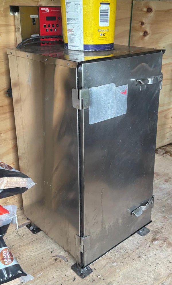 Cookshack SM160 Electric Smoker