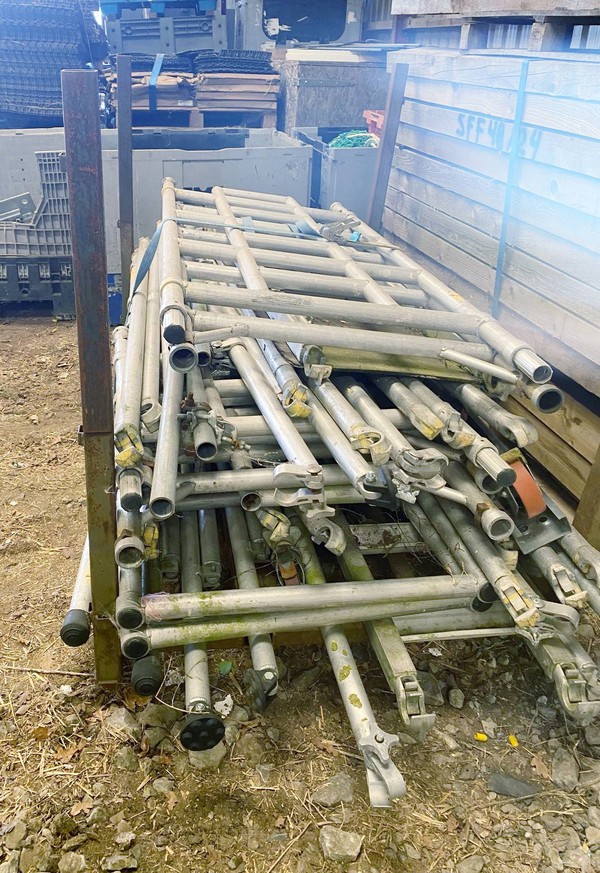 Secondhand Aluminium scaffolding tower for sale