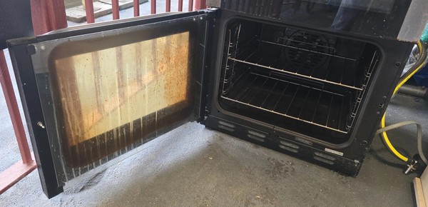 Secondhand Dual Fuel Cooker With Grill